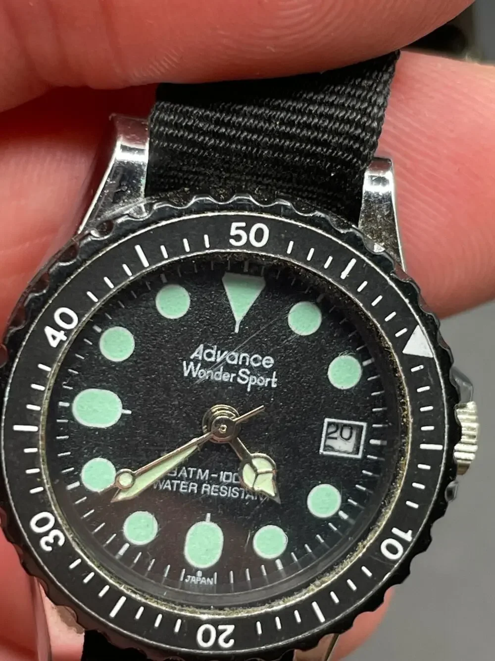 Advance Wonder Sport Analog 3ATM WR Diver's Watch Black Dial Nato Band 25.8mm